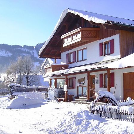 Gaestehaus Kerpf Inclusive Koenigscard เนสเซลวัง ภายนอก รูปภาพ